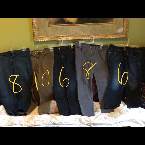 Clothes - Picture 5 of 7